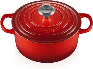 Le Creuset Signature Cast Iron Round Casserole, 24 cm - Cerise