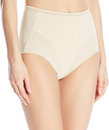 Vanity Fair Women's Smoothing Comfort Illumination Brief Panty 13263