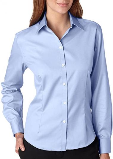 Van Heusen Women's Wrinkle Free Spread Collar Oxford Shirt