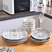 dinnerware set