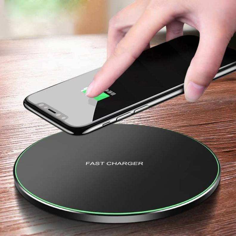 Fast 20W Max Wireless Charging Pad with Type C Cable Compatible with 11/12 / 13/14 iPhone and airpods and S9 / S10 / S22 Apple Android. USB Adapter Not Included