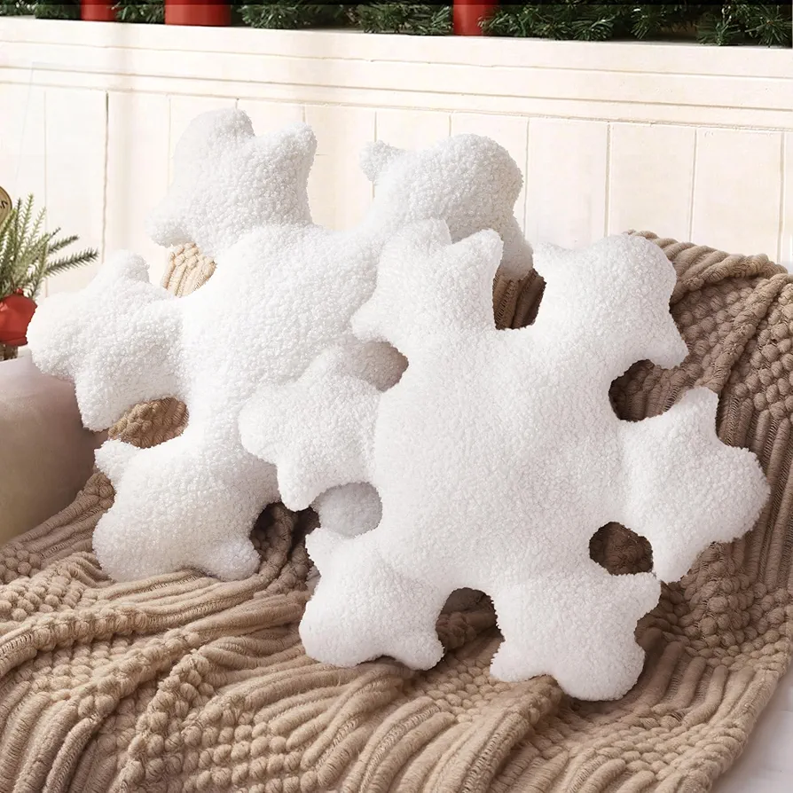 AELS Set of 2 3D Snowflake Christmas Decorative Throw Pillows, 21.6"& 17.7" Cute Winter Faux Fur Plush Pillow Set, Living Room Bedroom Nursery Decor, White Christmas Decoration, Snow White