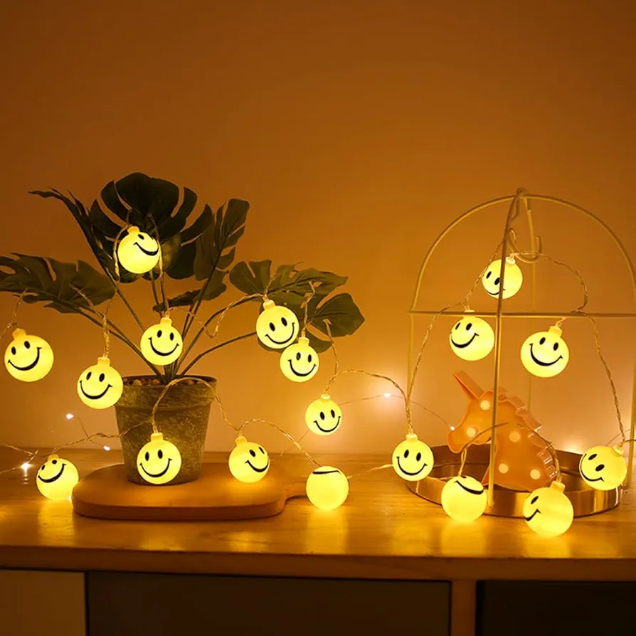 LED Smiling Face Happy Light String Children's Room Courtyard Decorative Light, Gift Wedding Halloween Christmas Party Decorative Battery Light (10 FT, Smiling face)