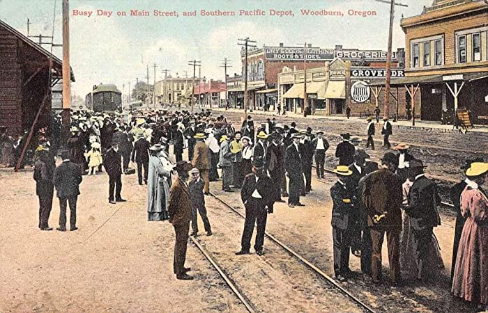 Woodburn Oregon Main Street Train Station Vintage Postcard AA21453