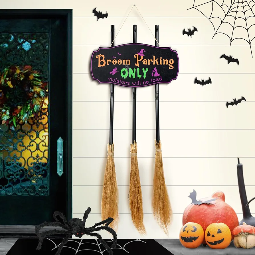 Halloween Creative Wall Decorations, Broom Parking Sign with 3 Removable and Placeable Witches Brooms, Outdoor Front Porch or Indoor Living Room Wall Halloween Decoration (Halloween)