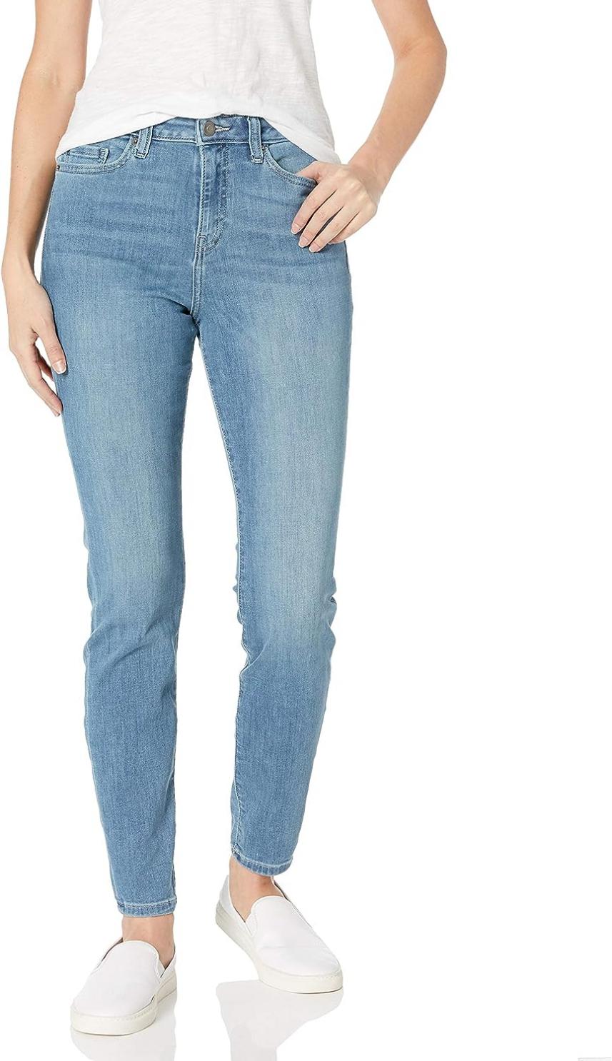 Amazon Essentials Women's High-Rise Skinny Jean