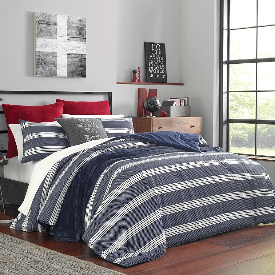 Nautica - Twin Duvet Cover Set, Cotton Reversible Bedding with Matching Sham, Casual Home Decor, Dorm Room Essentials (Craver Navy, Twin/Twin XL)