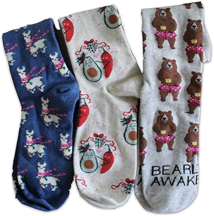 American Eagle AEO Women's 3 Pair Graphic Crew Socks (Holiday Llamas, Peppers-Avocados, Bears) AE Sock