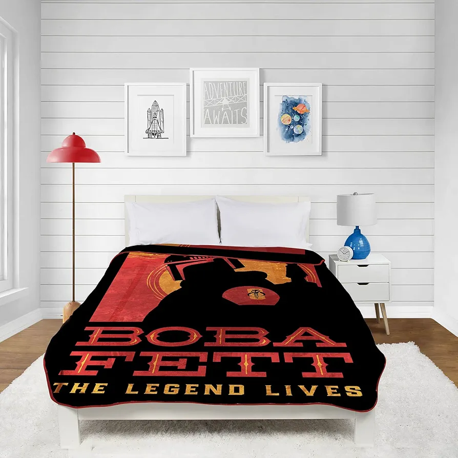 Jay Franco Star Wars The Book of Boba Fett Blanket - Measures 62 x 90 inches - Fade Resistant Super Soft Fleece Bedding (Official Star Wars Product)