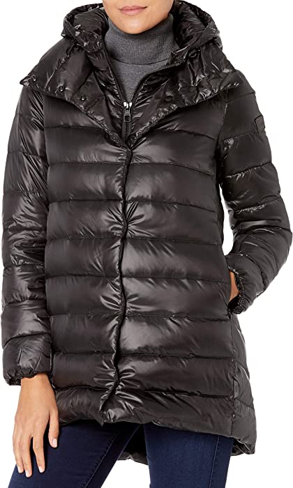 TUMI Women's Cloud Puffer